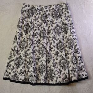 Elegant Black and White Floral A-Line Skirt